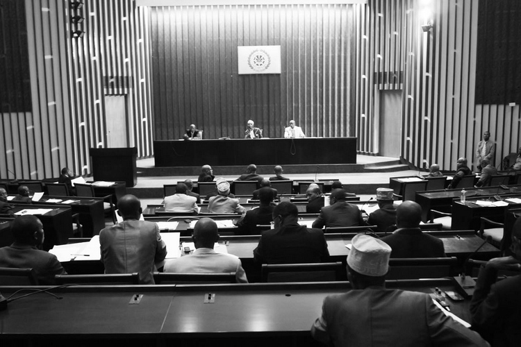 image Le Parlement comorien demande la suppression sans condition du Visa Balladur